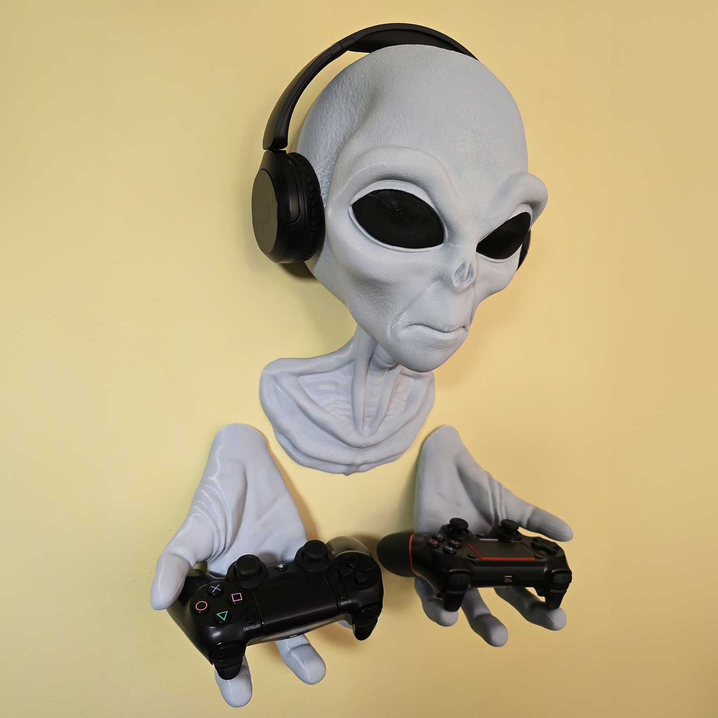 Wall Mounted Grey Alien Bust Headset and Controller Holder